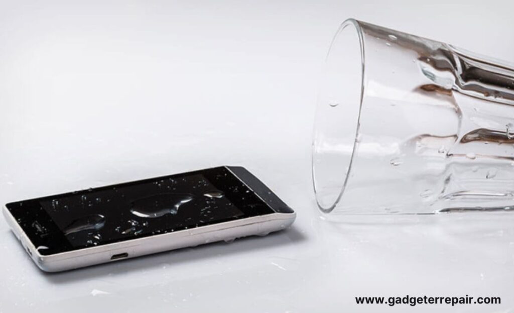 How To Fix Water-Damaged Phone With Non-Removable Battery - Gadget Repair ER